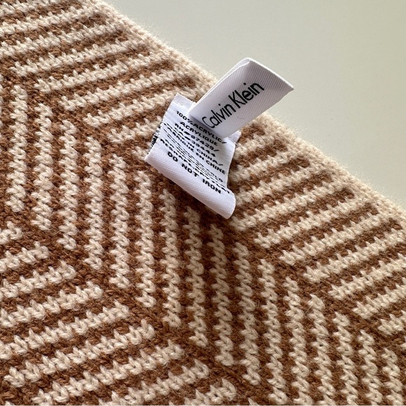 Calvin Klein Brown Tan Neutral Acrylic Knit Scarf One Size - Picture 2 of 3